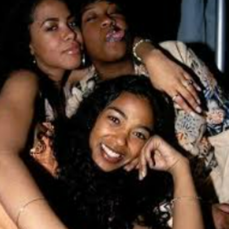 Ananda Lewis with her friends.